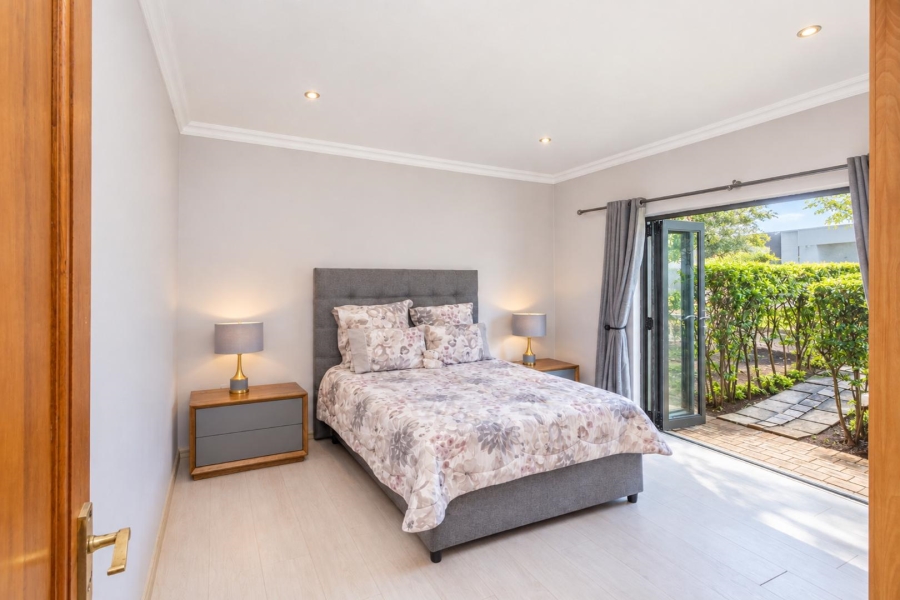 5 Bedroom Property for Sale in Birdwood Estate North West
